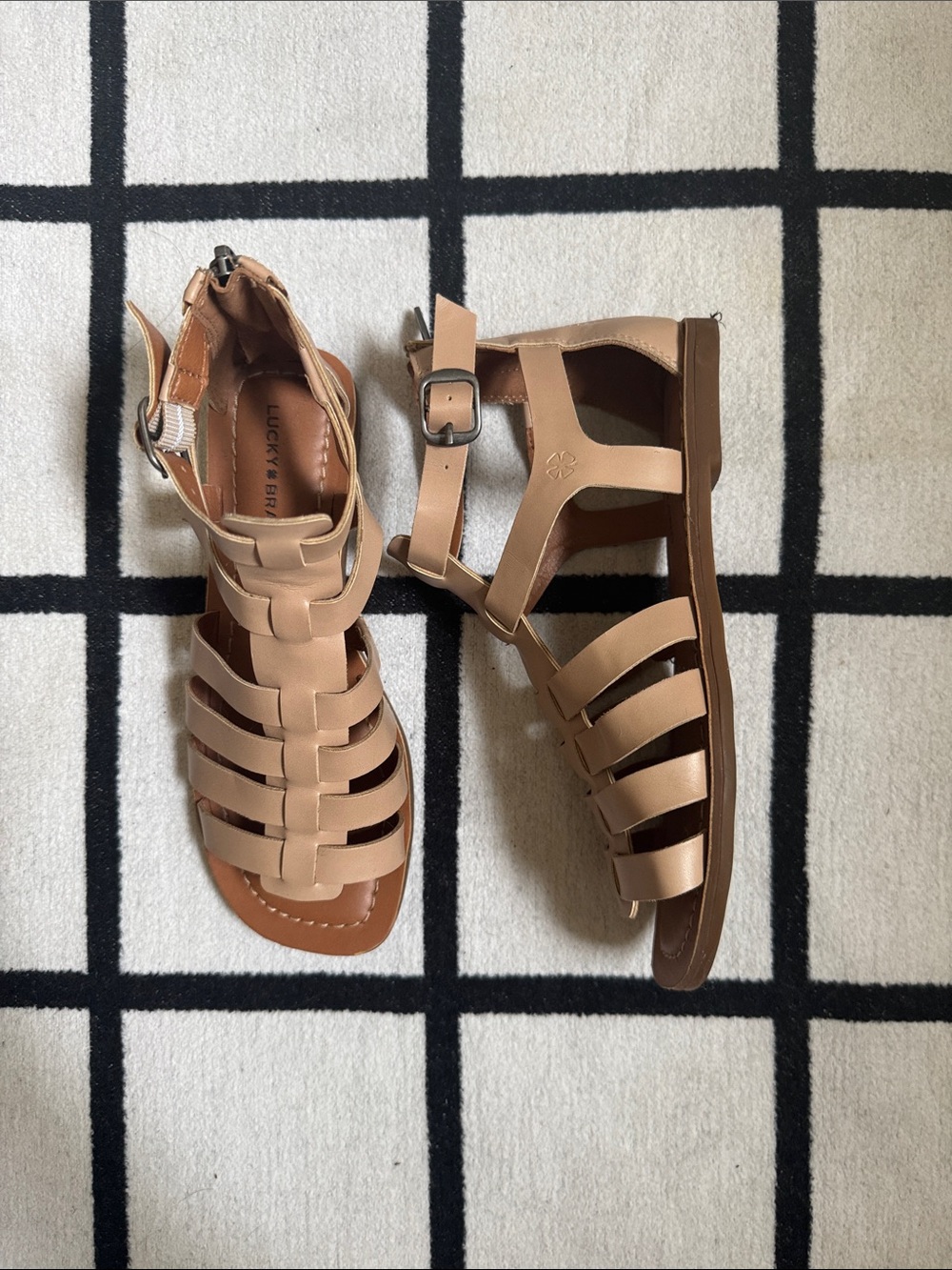 Lucky Brand Tan Strappy Gladiator Sandals